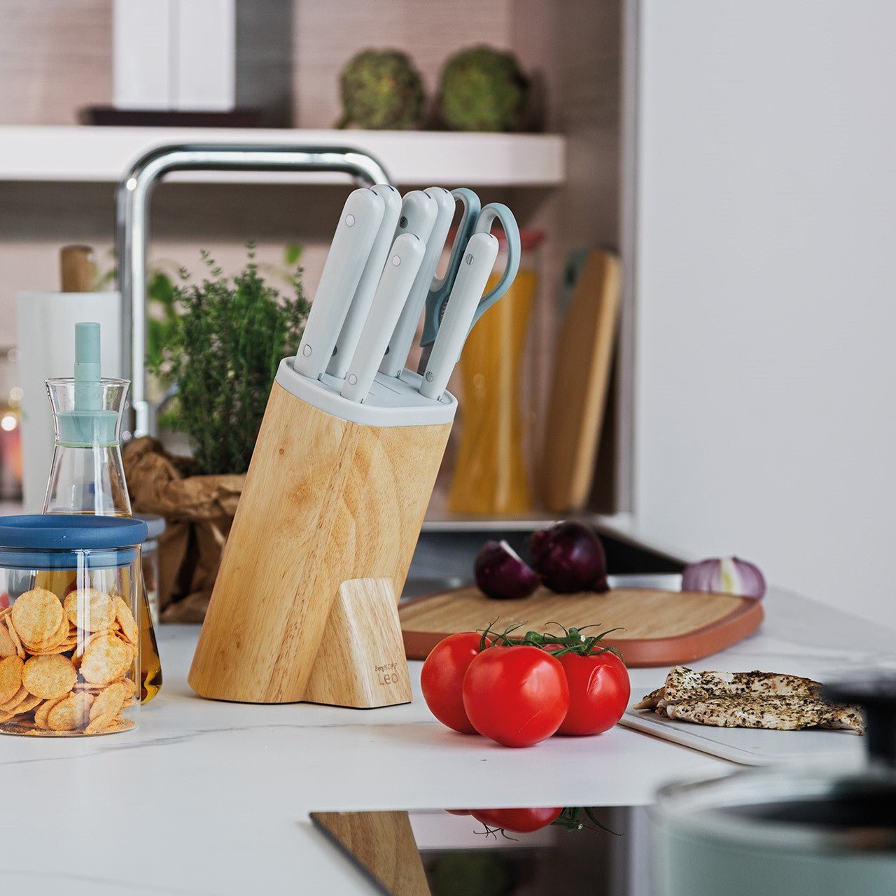 LEO 7-Piece Knife Block Glints Spirit