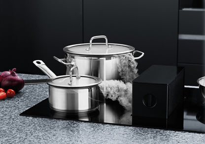 Essentials 7-delige kookpottenset Hotel Downdraft in een moderne keuken